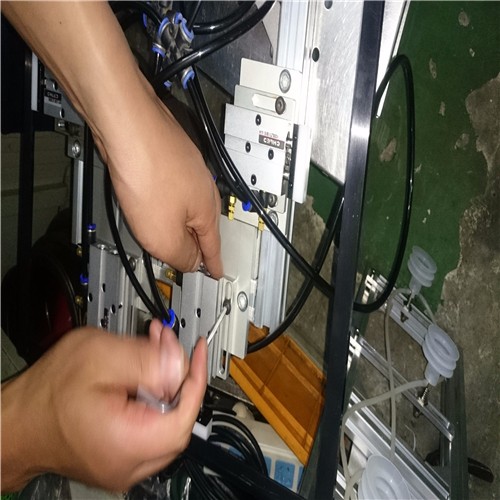 机械手治具
